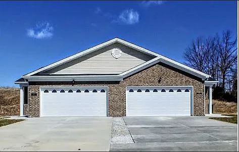 3 bed, 1200 sqft, $1,450 — Photo 1