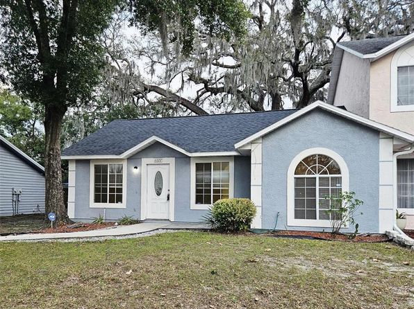 6727 Magnolia Pointe Cir