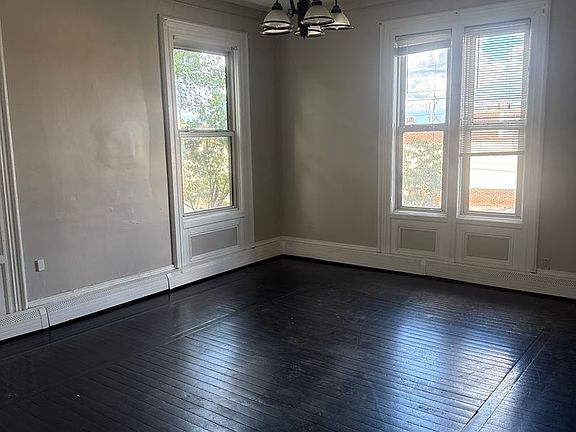5th image of 865 Eddy St #1R