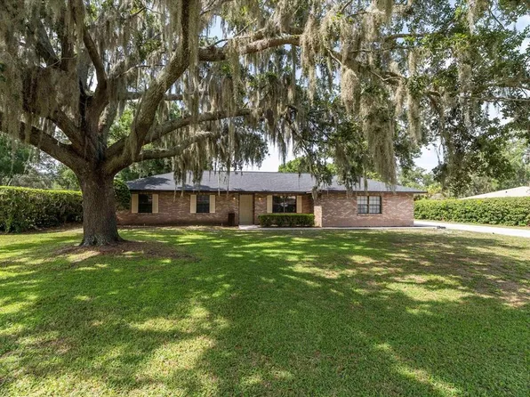 1315 Costine Dr, Lakeland, FL 33809
