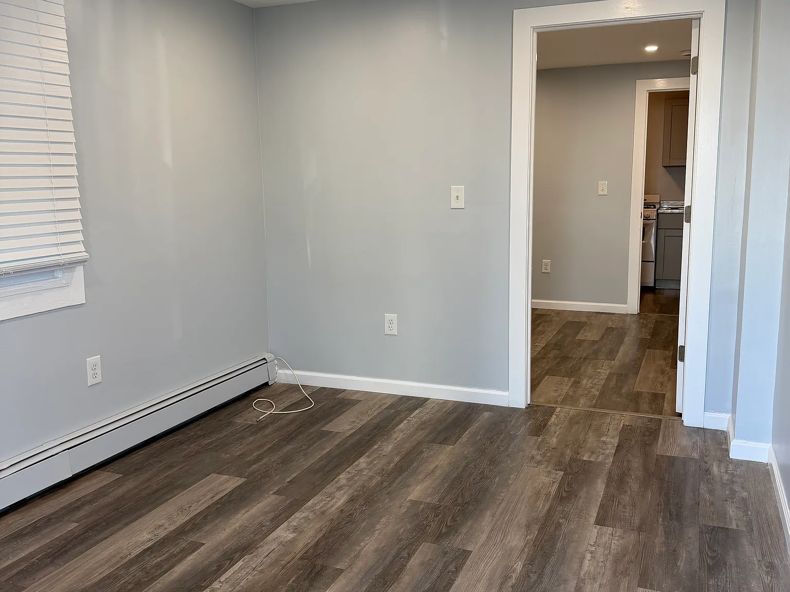 233 Franklin Ave — Photo 2