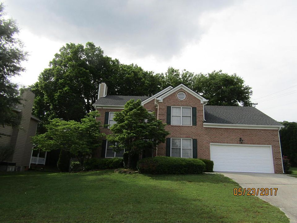 1st image of 8101 Meadowood Ln