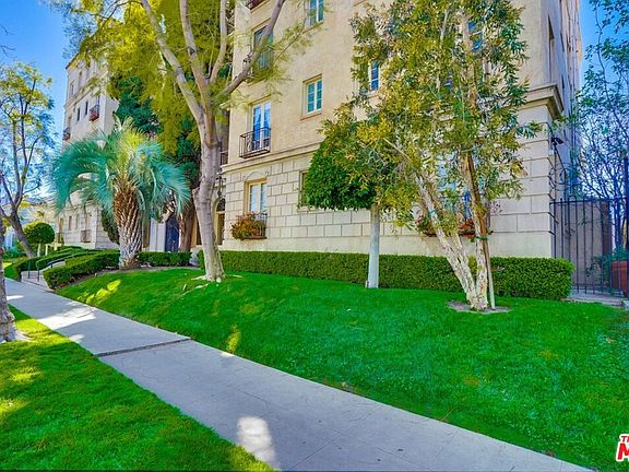 5th image of 109 N Sycamore Ave APT 100