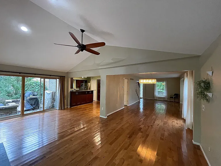 1600 Dunston Rd — Photo 16