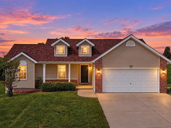 1007 Wrigley Cir, Warrenton, MO 63383