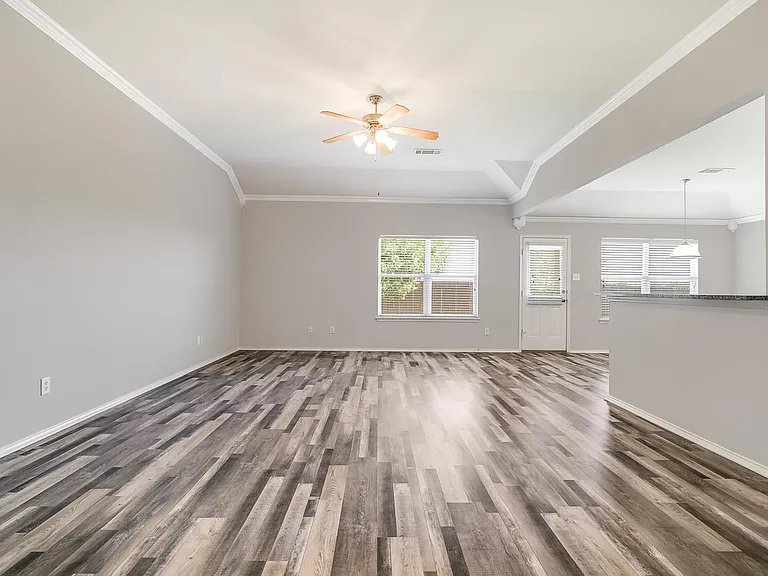 228 Meadow View Ln — Photo 26