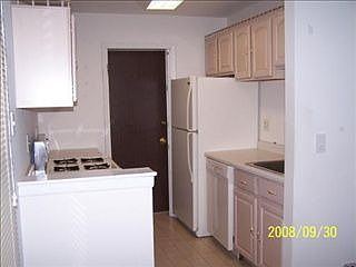 2nd image of 306 Meadow Ct