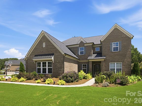 2nd image of 721 Cavesson Way