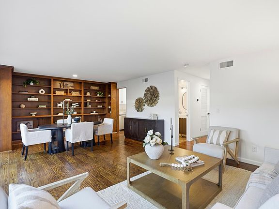 3rd image of 19 Surrey Lane