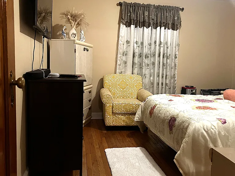 1259 Grandview Ave — Photo 4