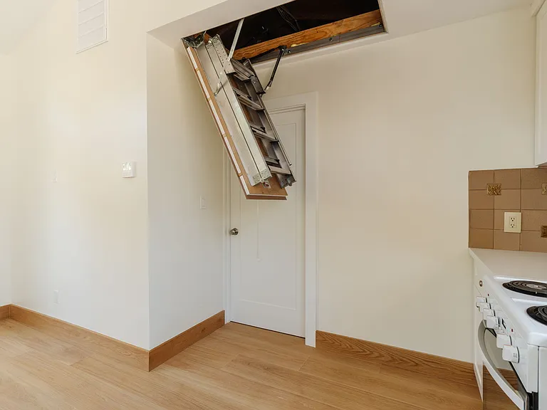 1717 Loma Vista St — Photo 21