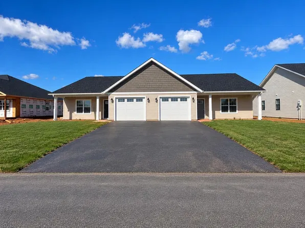 383 Norwood Rd, Charlottetown, PE C1A 0E2
