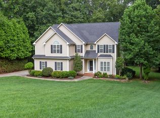 6982 Bethesda Ct, Summerfield, NC 27358