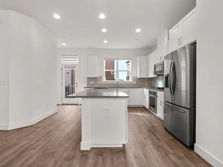 3310 Woodland Phlox St — Photo 22