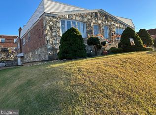 9231 Crispin St, Philadelphia, PA 19114