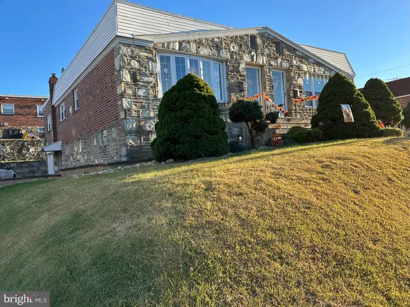 9231 Crispin St, Philadelphia, PA 19114