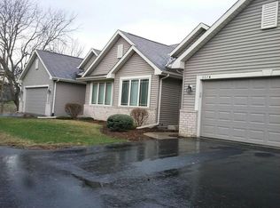 607B Westbury Ln, Delavan, WI 53115