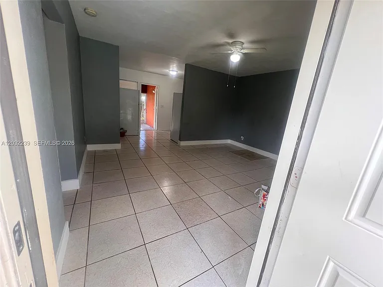 2210 NE 170th St #2220 — Photo 5