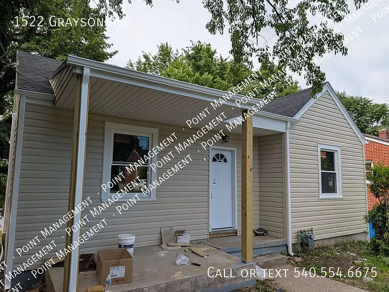 1522 Grayson Ave NW — Photo 1