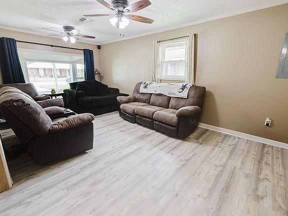 4th image of 310 Gaidry Dr