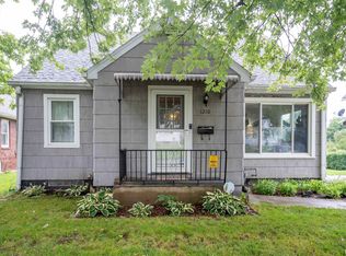 1210 E Hazard Ave, Peoria Heights, IL