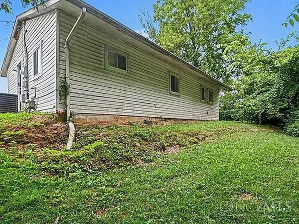 2697 Topeka St, Cincinnati, OH 45231