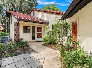 701 Clusterwood Dr, Yalaha, FL 34797