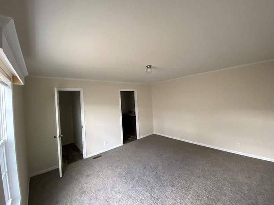 2nd image of 5112 N Fairmount St #169