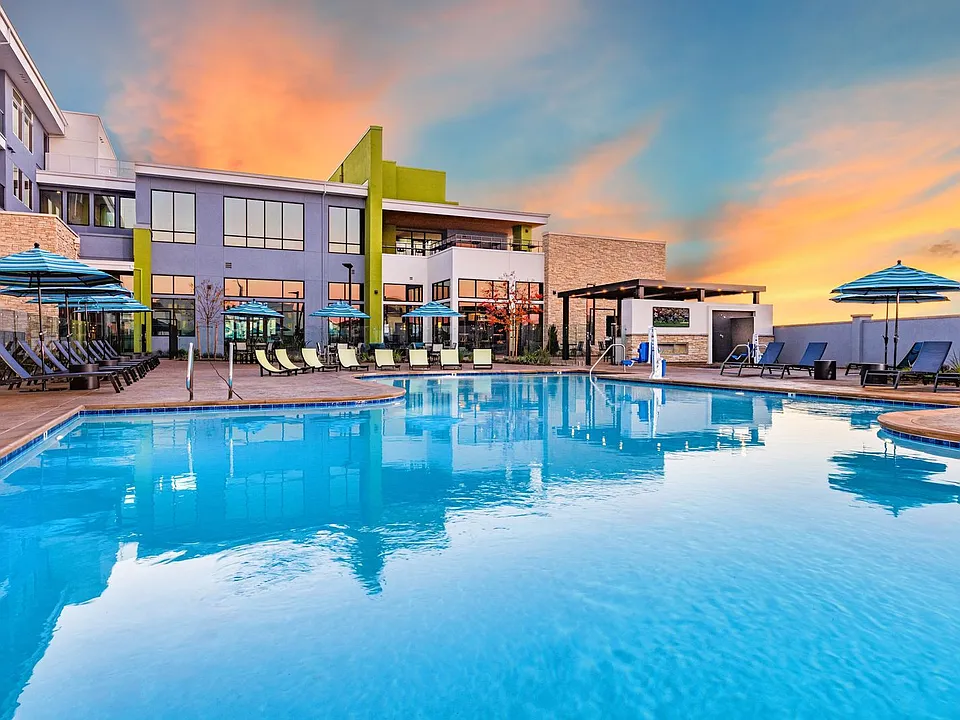 Zeta Apartments