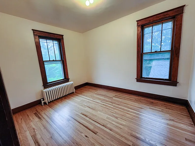 5 Carle Ave #2 — Photo 17