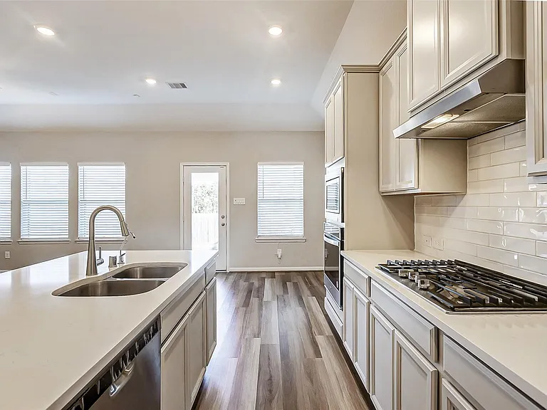 2165 Woodland Pine Dr — Photo 24