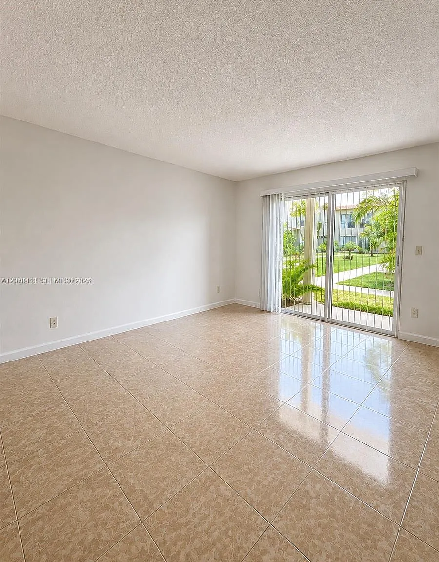 Cross Creek Condo — Photo 3