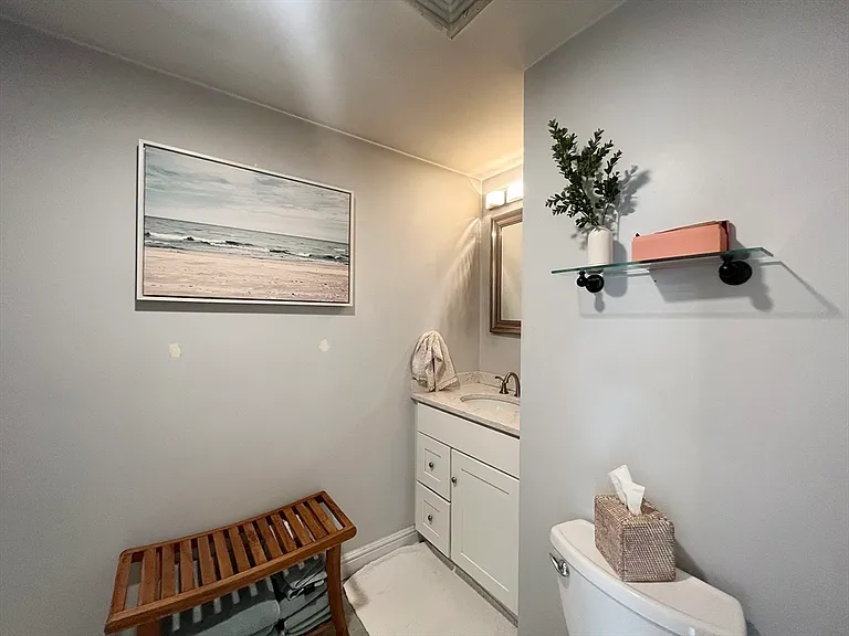 214 E Eagle St #6 — Photo 20