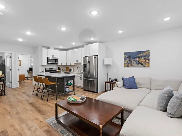 71 Beacon Avenue image 1 of 17