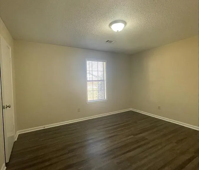 8470 Rutherford Dr — Photo 10