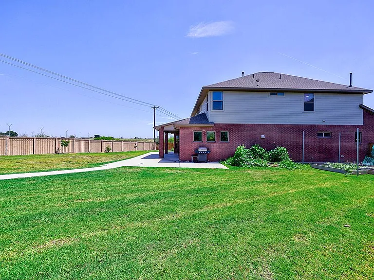 3416 Ponce De Leon Ct — Photo 9