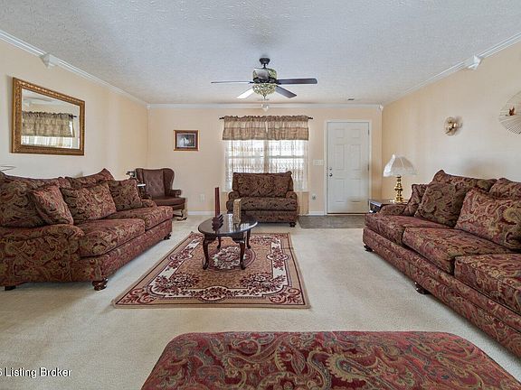 4th image of 933 Applecross Dr