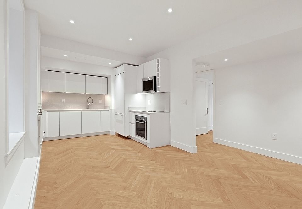 1st image of 838 W End Ave #Ba
