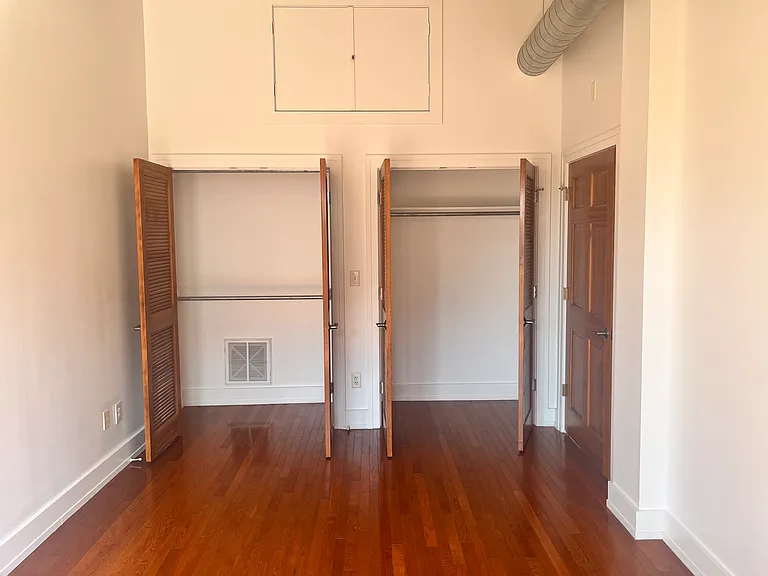 107 1st St S #306 — Photo 10