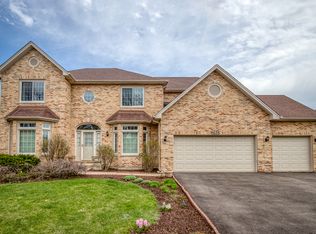 1135 Idaho St, Carol Stream, IL 60188