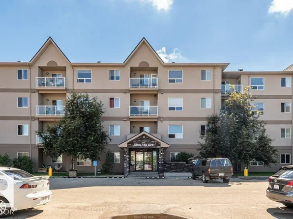 5005 165th Ave NW #214, Edmonton, AB T5Y 0L8