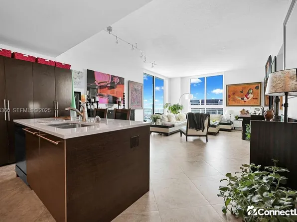 1900 N Bayshore Dr, Miami, FL