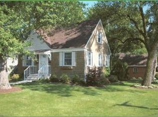 365 E Golf Rd, Des Plaines, IL 60016