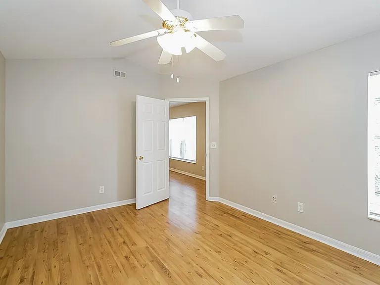 7445 Oxford Garden Cir — Photo 10