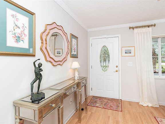 2nd image of 501 Julieta Ct