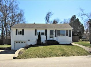 8 Forest Hill Dr, Johnston, RI 02919