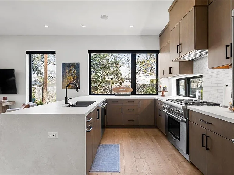 1225 Hillside Ave #4 — Photo 12