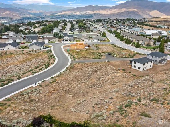 2512 Plateau Drive, East Wenatchee, WA 98802