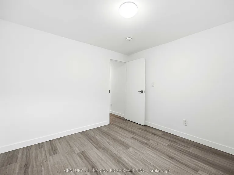 1A Leonard Ave #LOWER — Photo 30