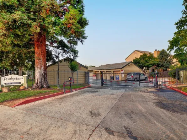 8252 Center Pkwy #79, Sacramento, CA 95823